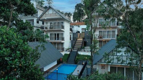 Kunchithanny Hotel | Evaara Resorts