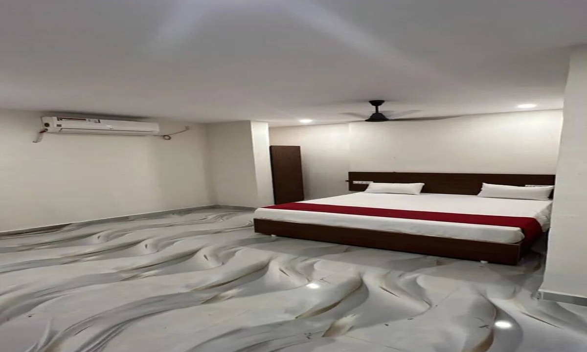Khammam Hotel | Fabhotel Akhil Dot Inn