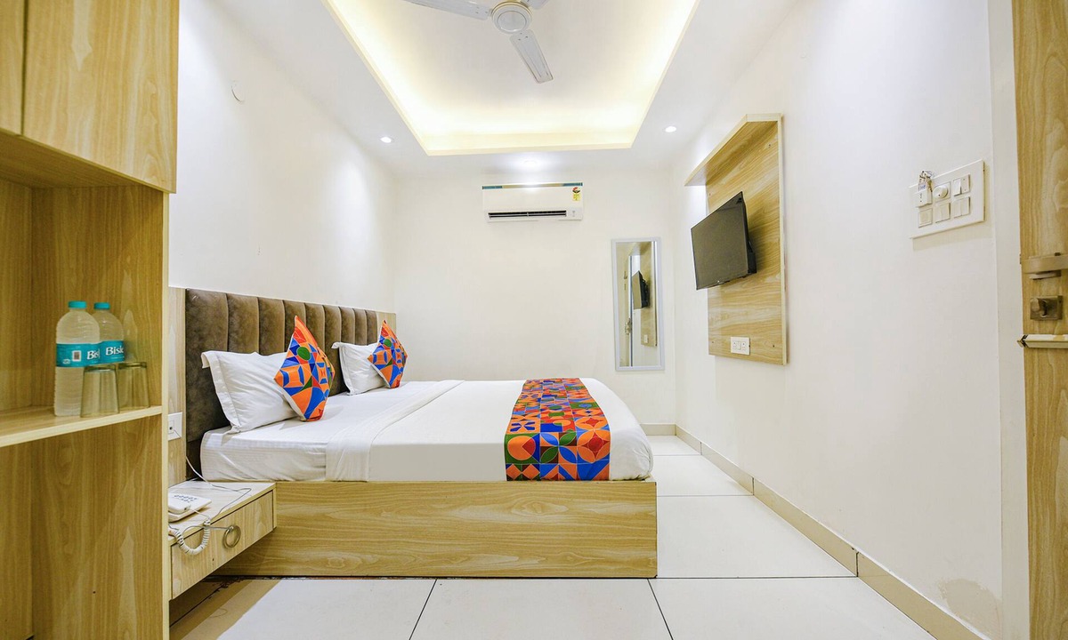 Adarsh Nagar Hotel | Fabhotel Luxury Inn Adarsh Nagar