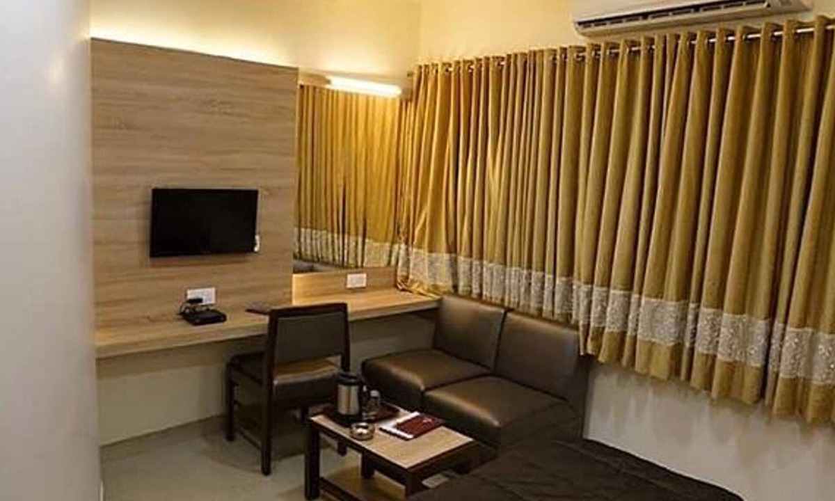 Nagpur Hotel | Fabhotel Rajdhani Ii