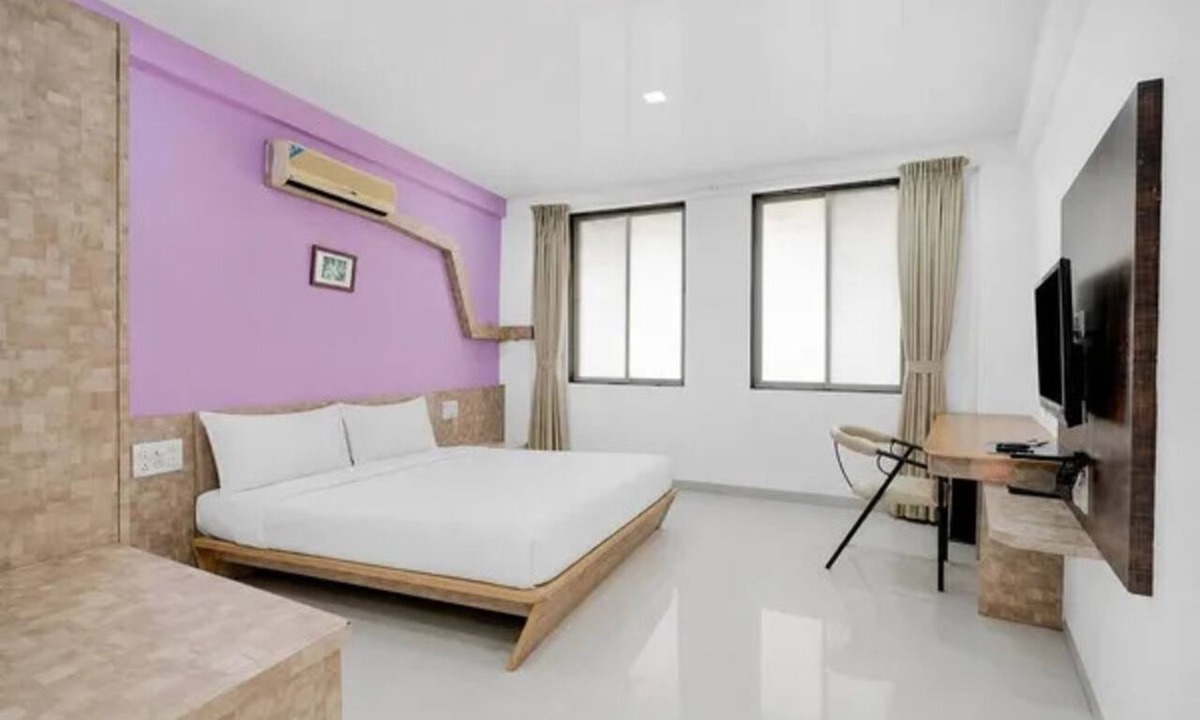 Kothrud Hotel | Fabhotel Sayba Lodging