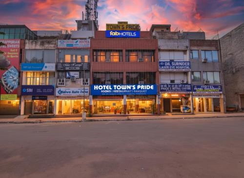 Mohali Hotel | FabHotel Town Pride
