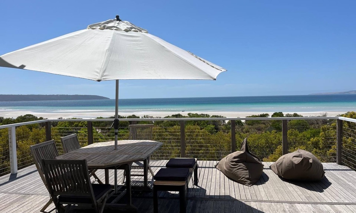 Island Beach House | Fabulous Beachfront House on Island Beach, Kangaroo Island, South Australia