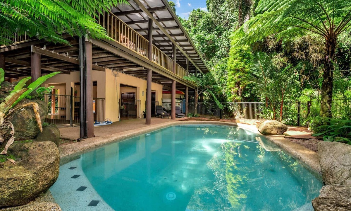 Midgeree Bar House | Fern House your serene rainforest retreat