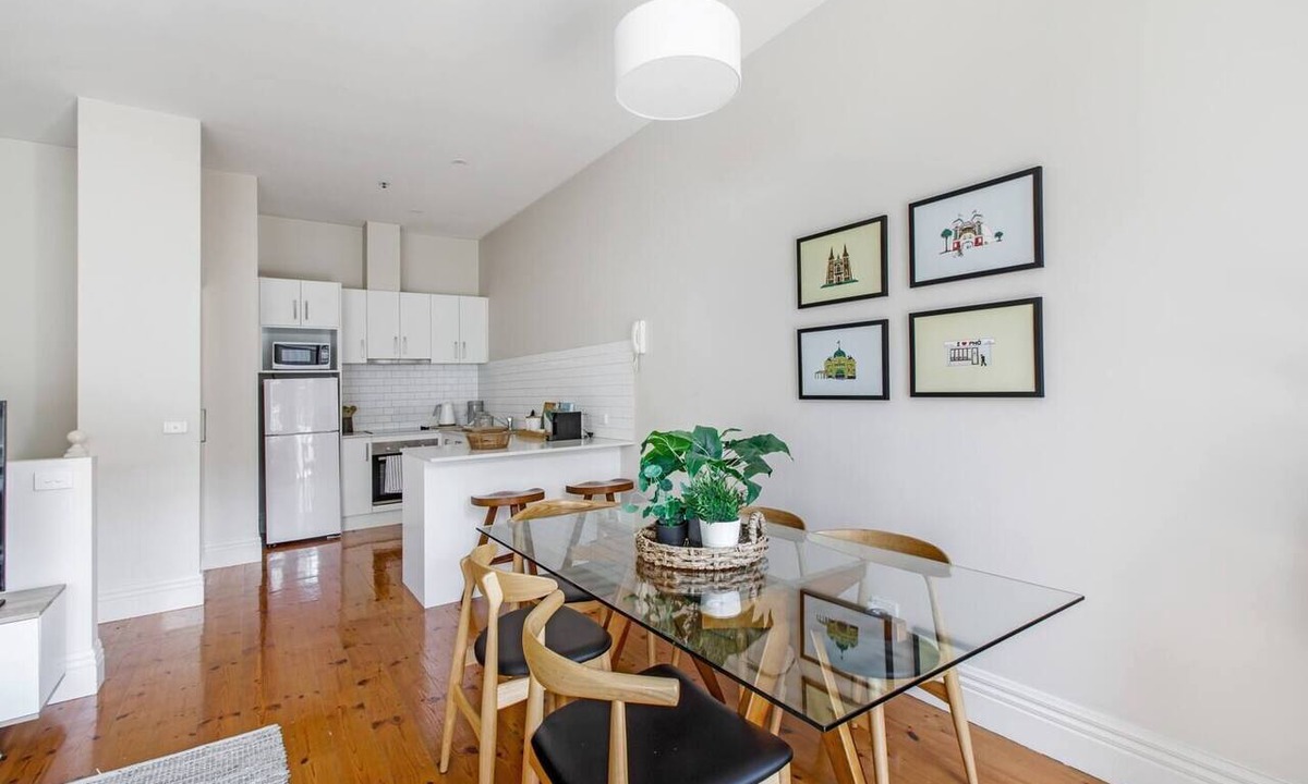 Melbourne Central Business District Apartment | Flinders Lane Solace Double Storey Heritage Gem
