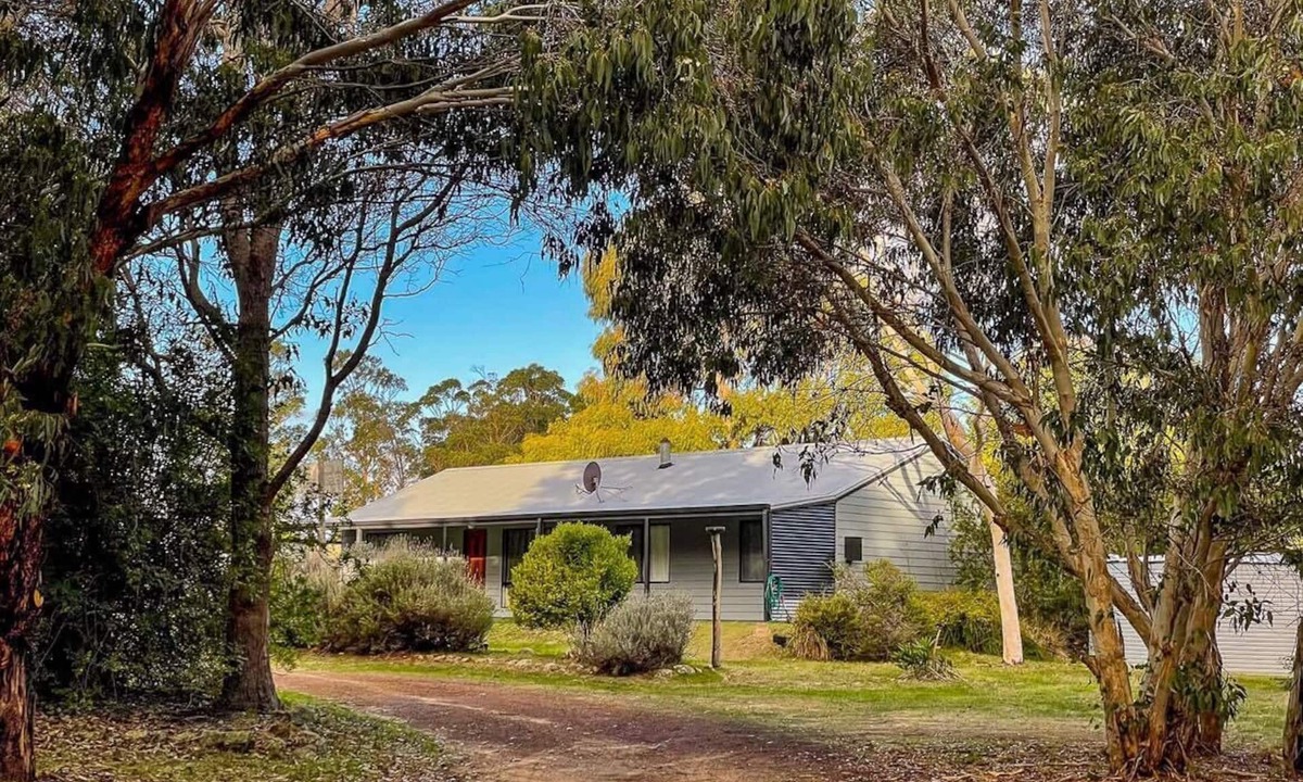 Forest Grove House | Forest Grove Farm Stay; a family friendly rural retreat