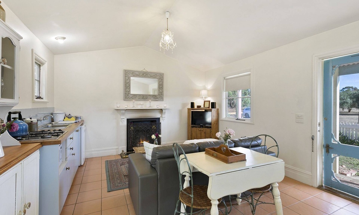 Freshwater Creek Cottage | Freshwater Creek Cottages and Farm Stay