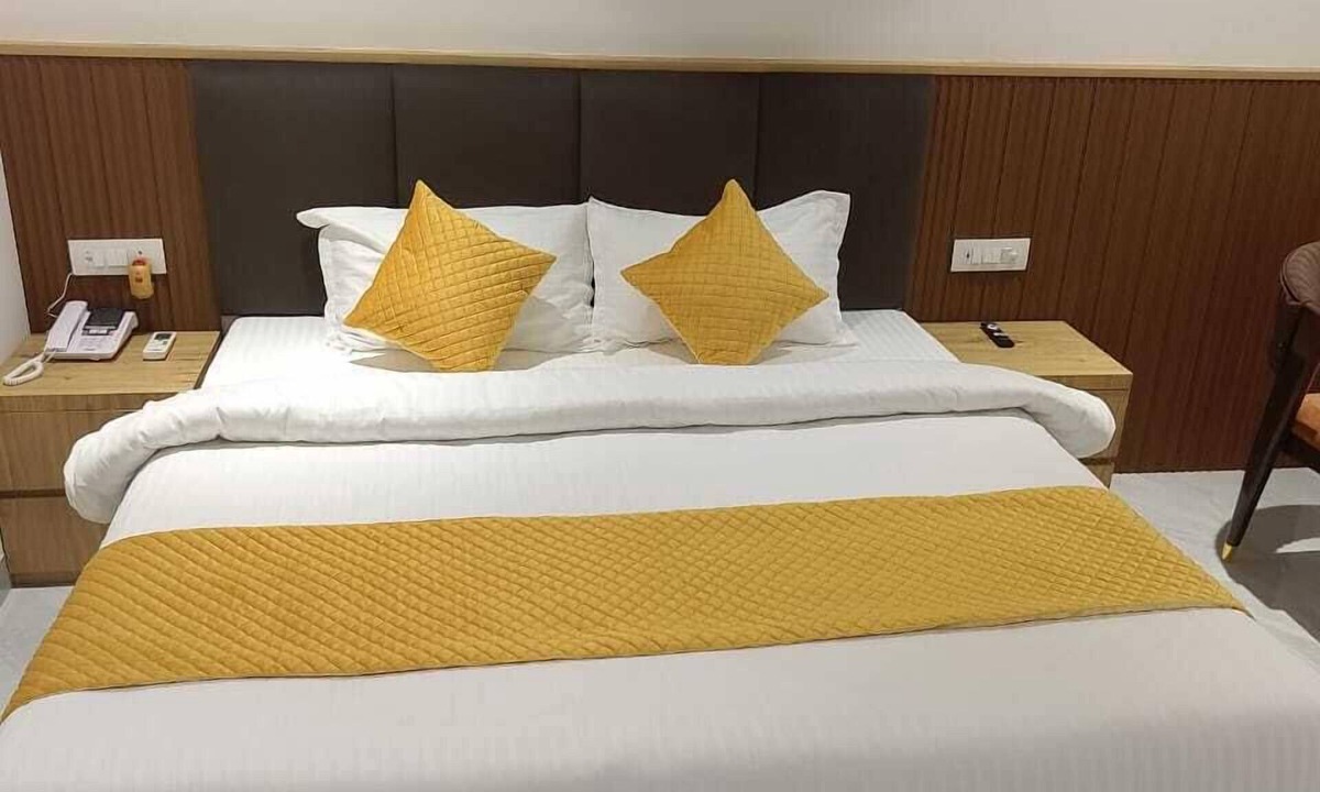 Meerut Hotel | Garden Resorts & Hotel