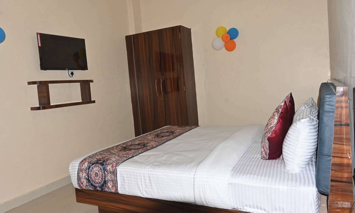 Varanasi Hotel | GK Hotel and Restaurant