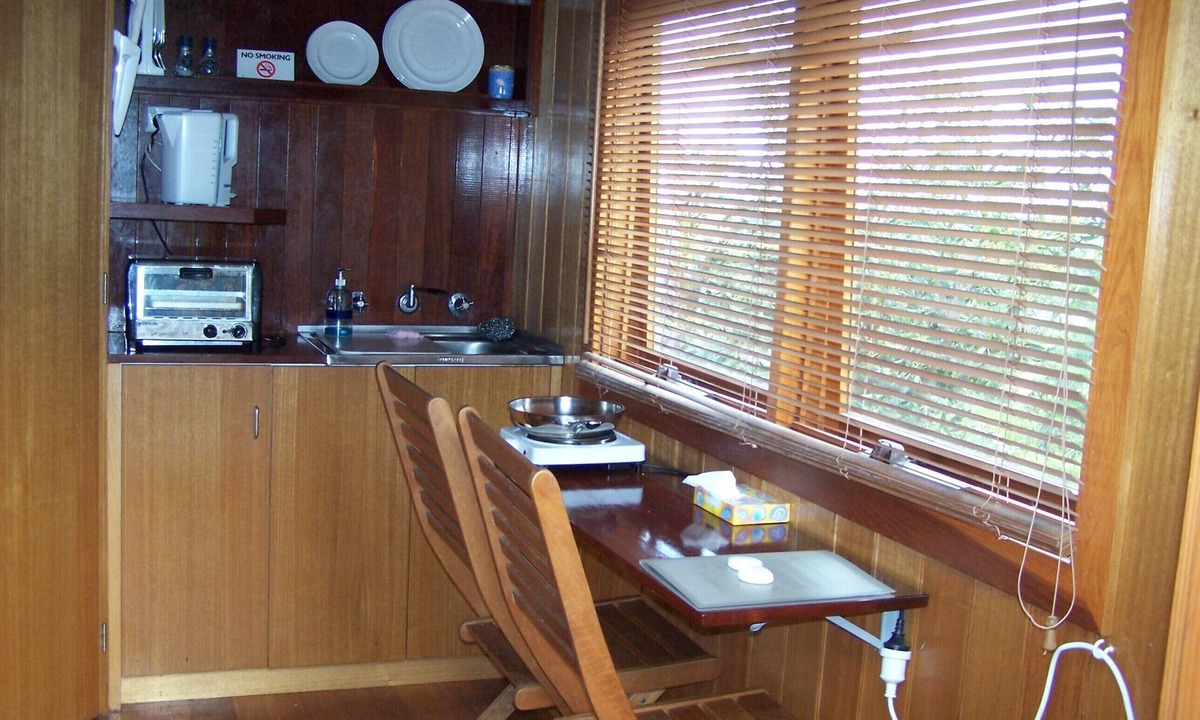Fairhaven Cabin | Glamping for two with an ocean view.