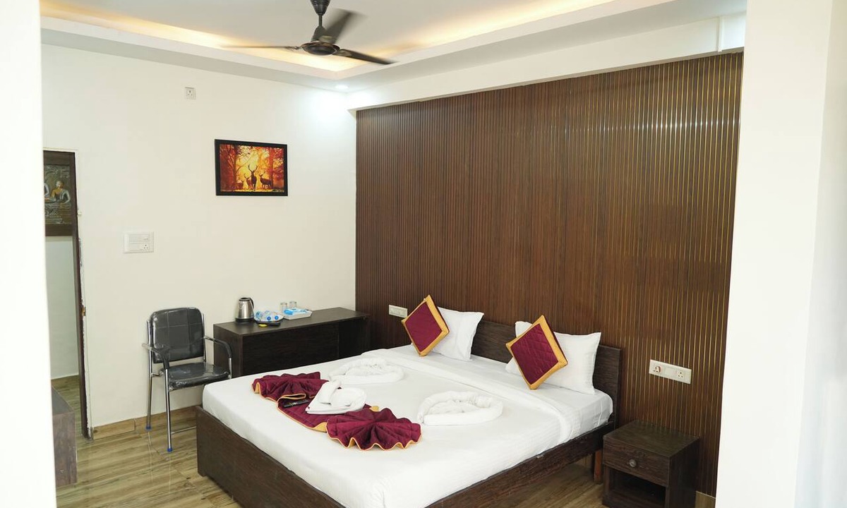 Mantralayam Hotel | Global Stay Mantralayam