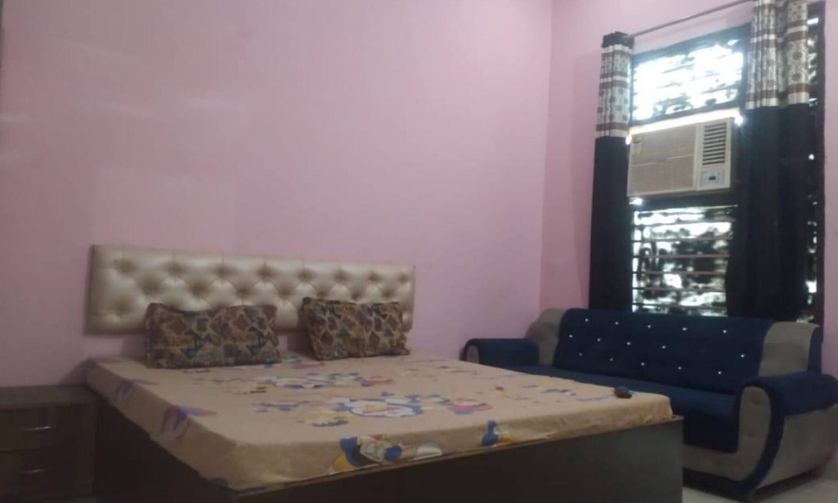 Hansi Hotel | Goroomgo Hansi Haryana