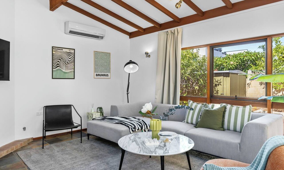 West Perth House | Grand 3BR Heritage Home | Designer Living in North Perth