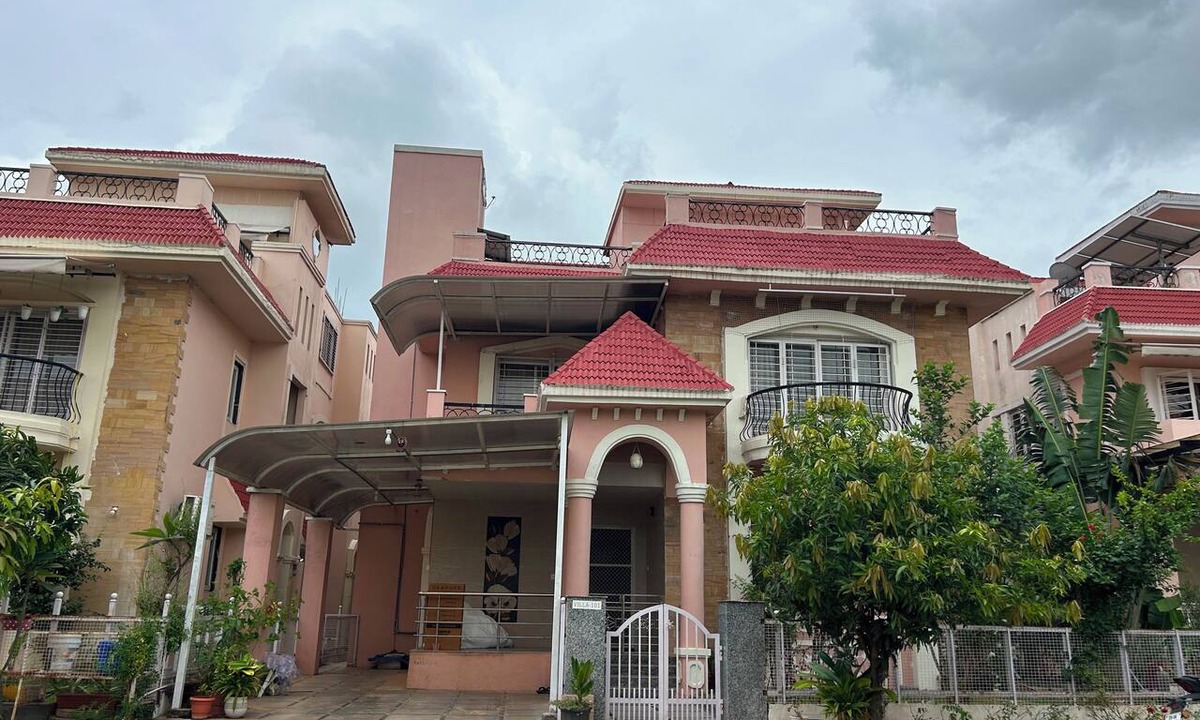 Hyderabad House | Grand 5BR Villa with 5 Ensuite Baths near Airport