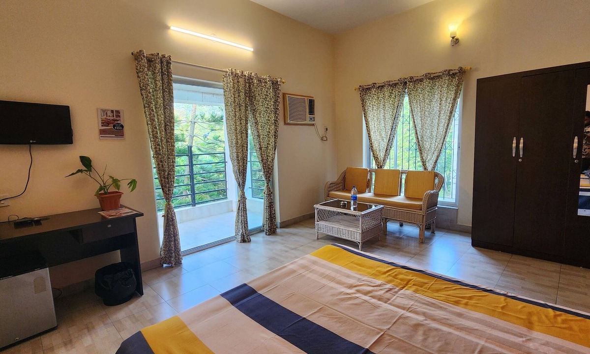 Barddhaman Hotel | Green County Wellness Retreat