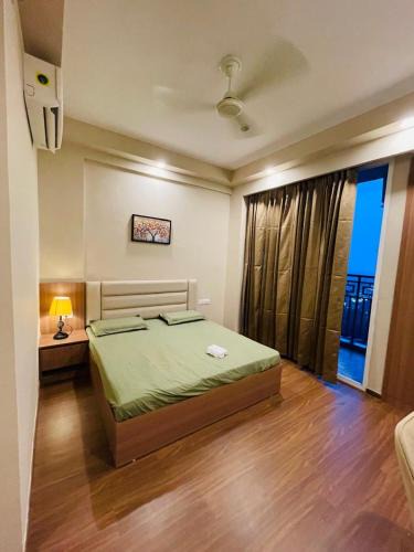 Greater Noida Apartment | HearthHop