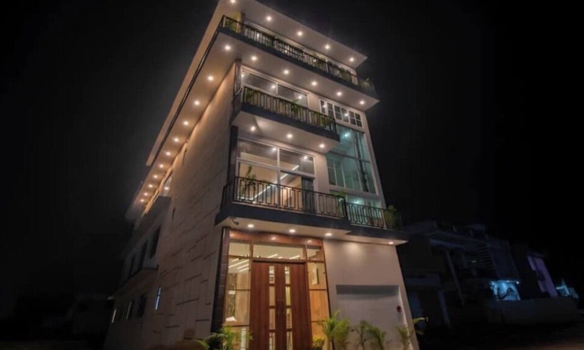 Faizabad Hotel | Heaven Grand Ayodhya