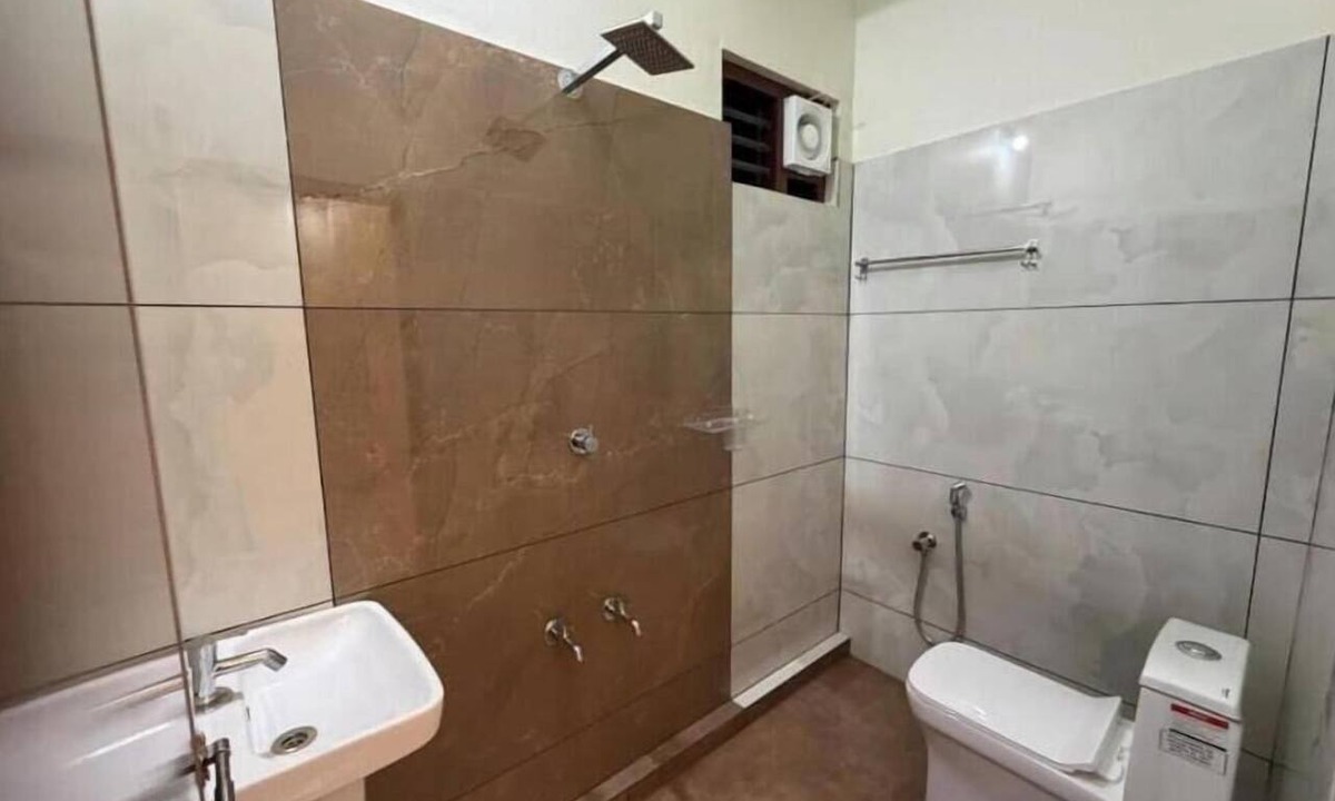 Vayittiri Apartment | Hide Away : Three-Bedroom Standard Apartment