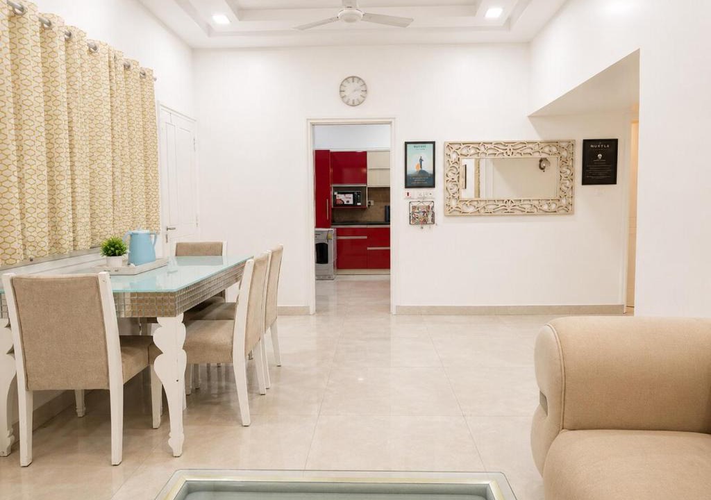 Sainik Farm Apartment | Homlee-White House-5BHK-Parking-Max Hospital-Saket