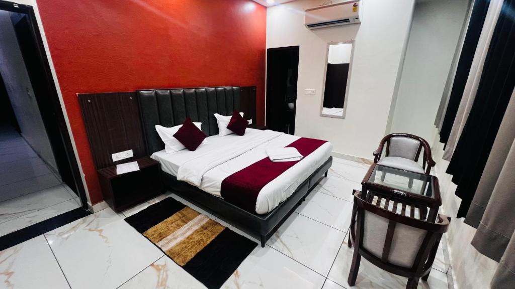 Rohtak Hotel | Hotel AJL