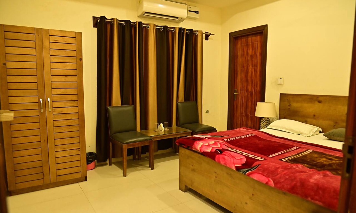 Aligarh Hotel | HOTEL ALIG INN