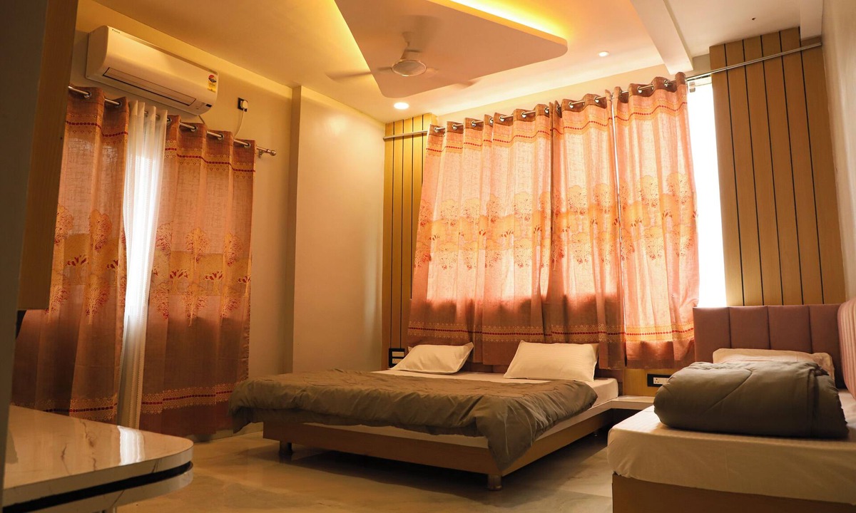 Omkareshwar Hotel | Hotel Bholenath
