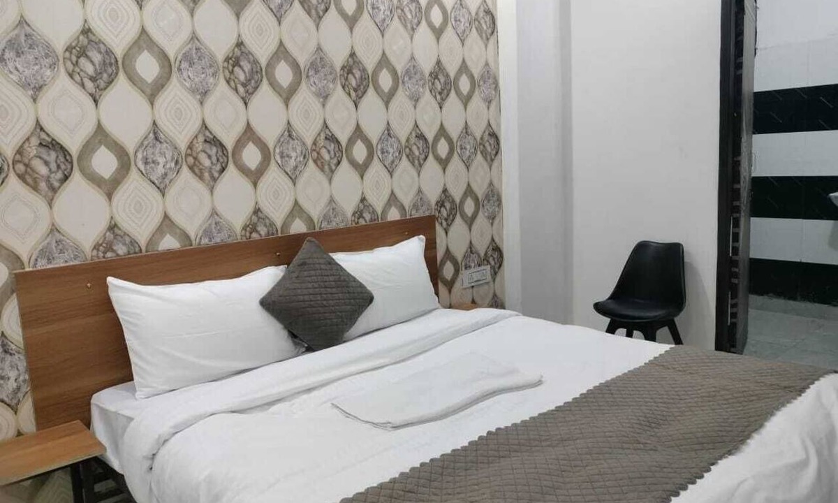 Delhi Hotel | Hotel Easy Stay Near Shahdara