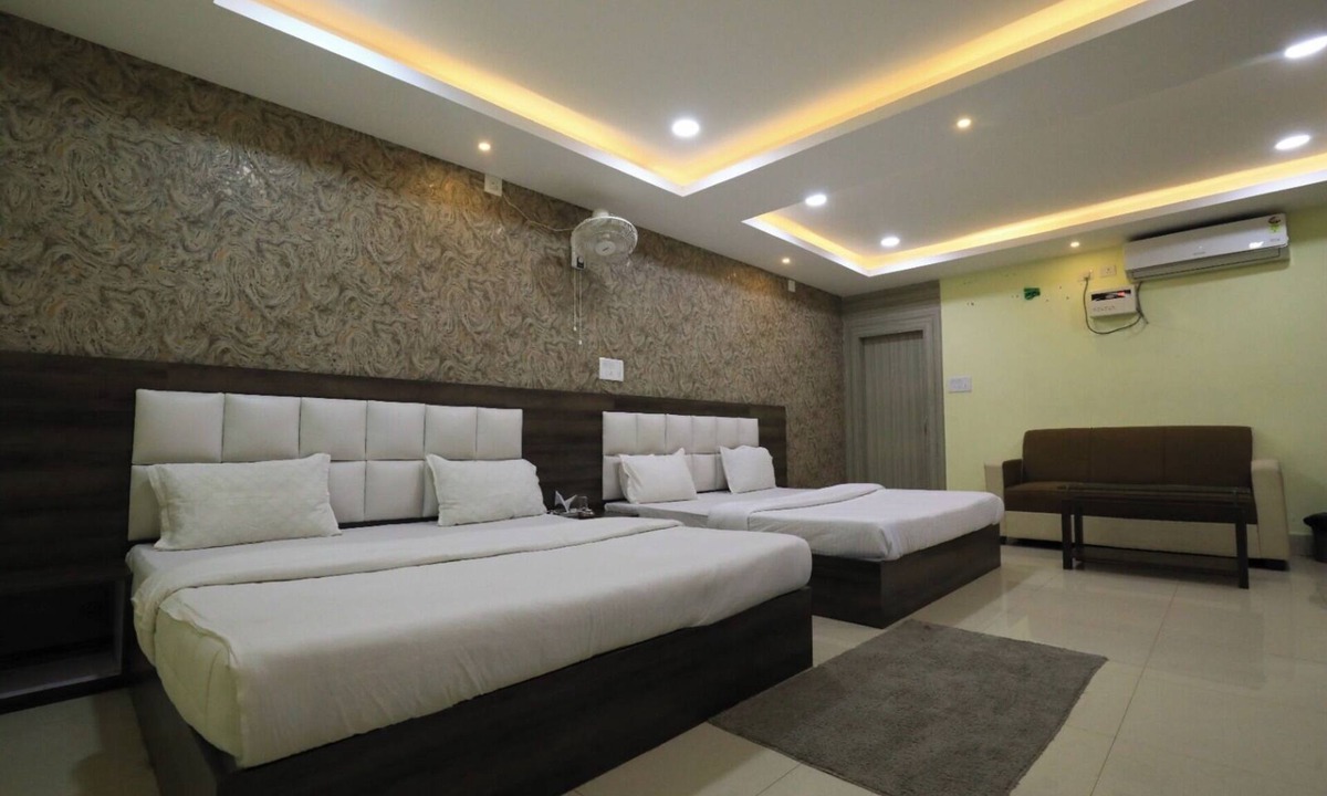Rasulgarh Hotel | Hotel Garden Tree