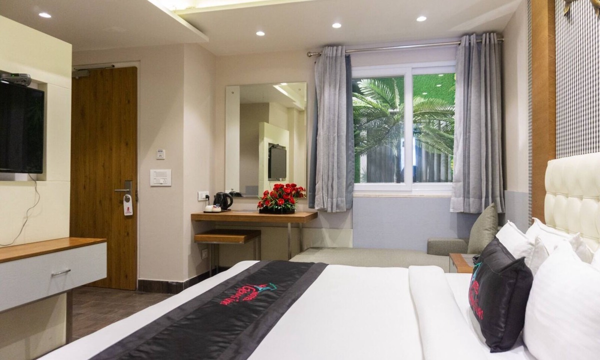Bullawala Hotel | Hotel Gems Inn