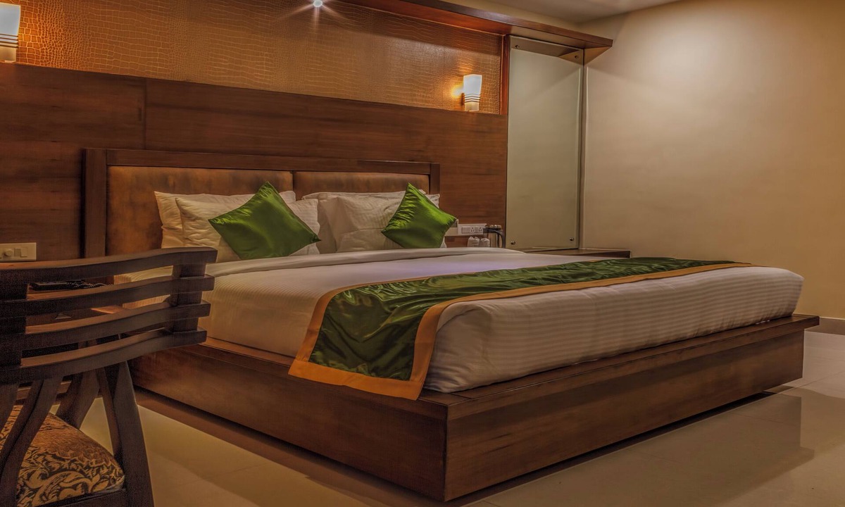 Bilaspur Hotel | Hotel Heavens Park