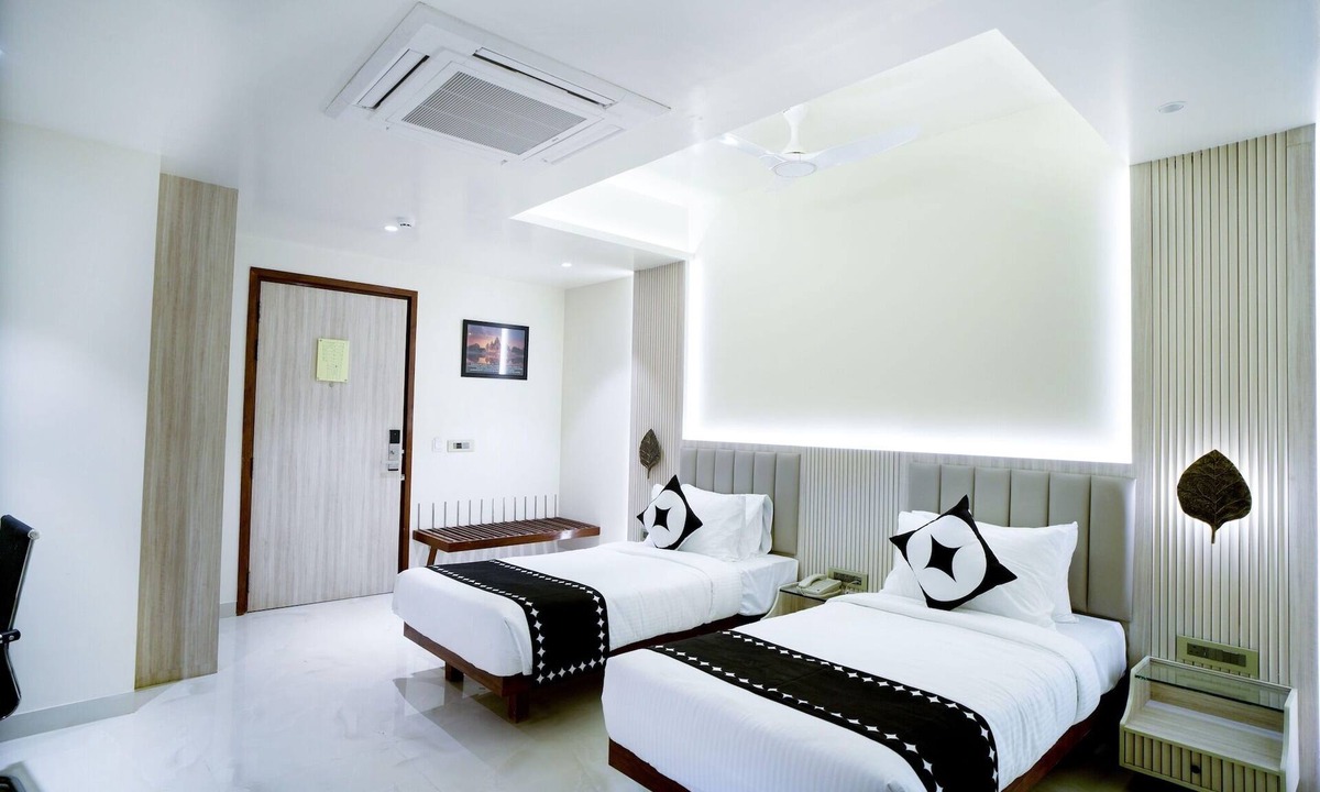 Faizabad House | Hotel in Ayodhya near Ram Mandir
