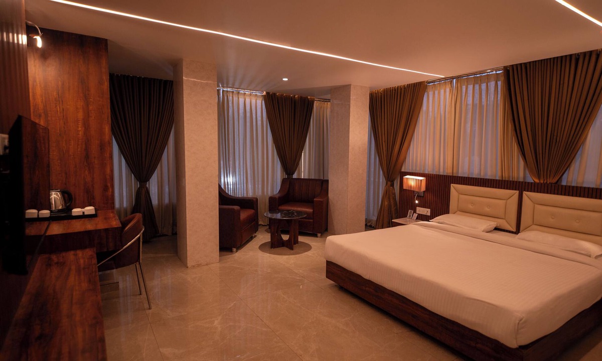 Jabalpur Hotel | Hotel J.K. Celebration