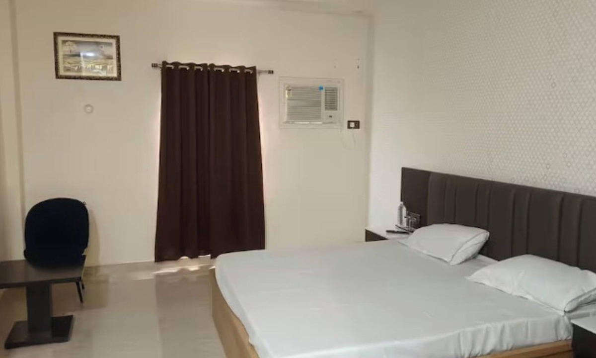 Haraiya Hotel | Hotel Kalika Stay-Inn