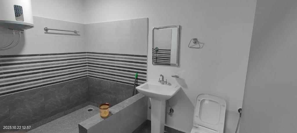 Kathua Hotel | Hotel Karan