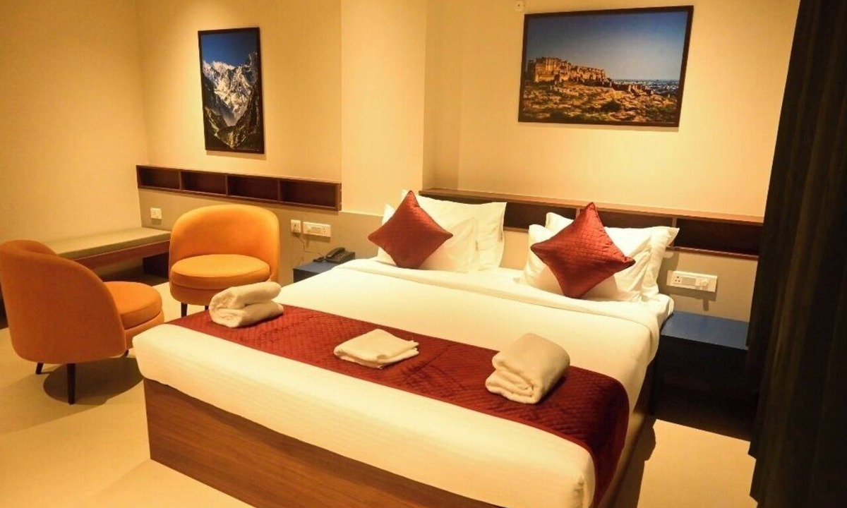 Malviya Nagar Hotel | Hotel Layover Stay
