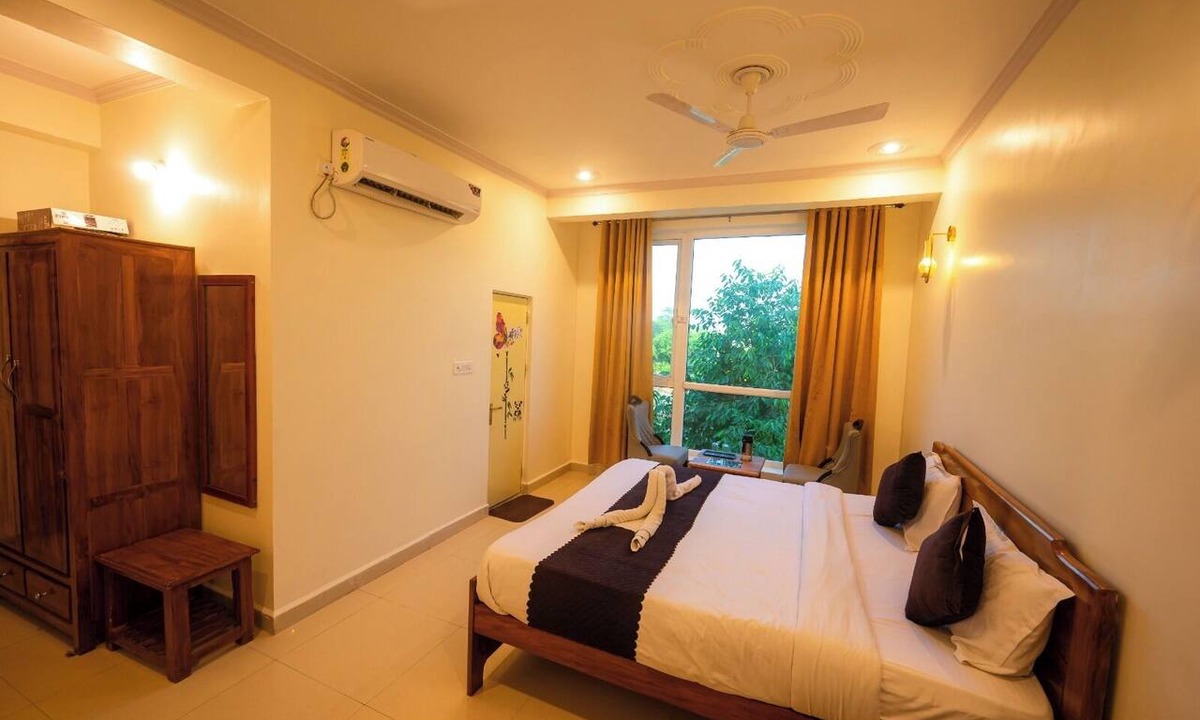 Varanasi Hotel | Hotel Marine