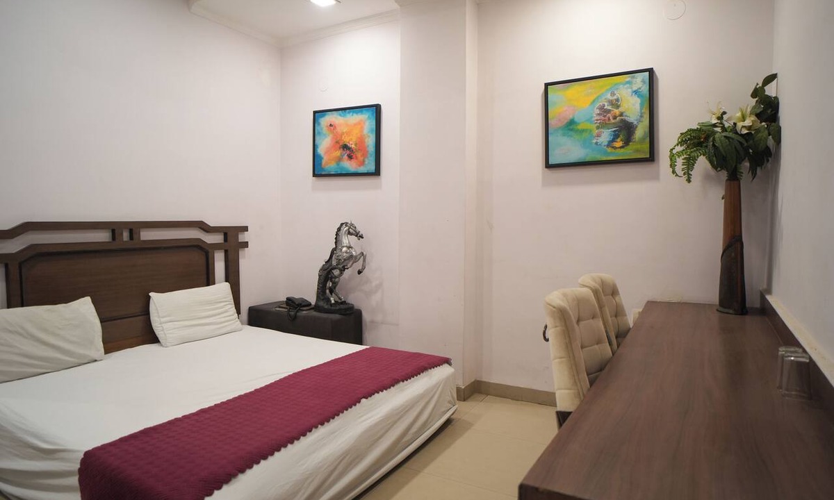 Vasundhara Hotel | Hotel Mukut Regency