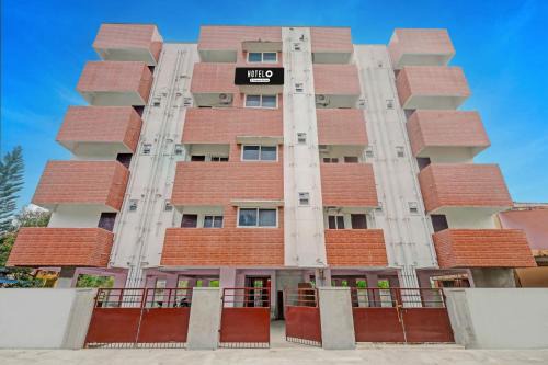 Urapakkam Hotel | Hotel O Kilambakkam New Bus Terminal Formerly TAD Homes