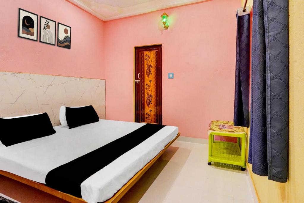 Anandapur Hotel | Hotel O Suny Europe Lodging and Fooding