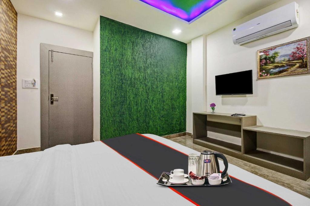 Kolar Road Hotel | Hotel O The Whistler