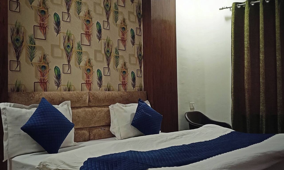 Datia Hotel | Hotel Padma Residency