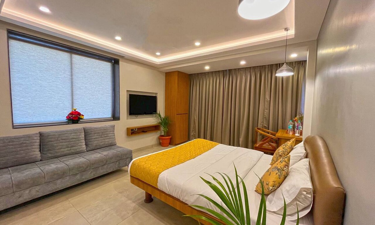 Dadar East Hotel | Hotel Parklane