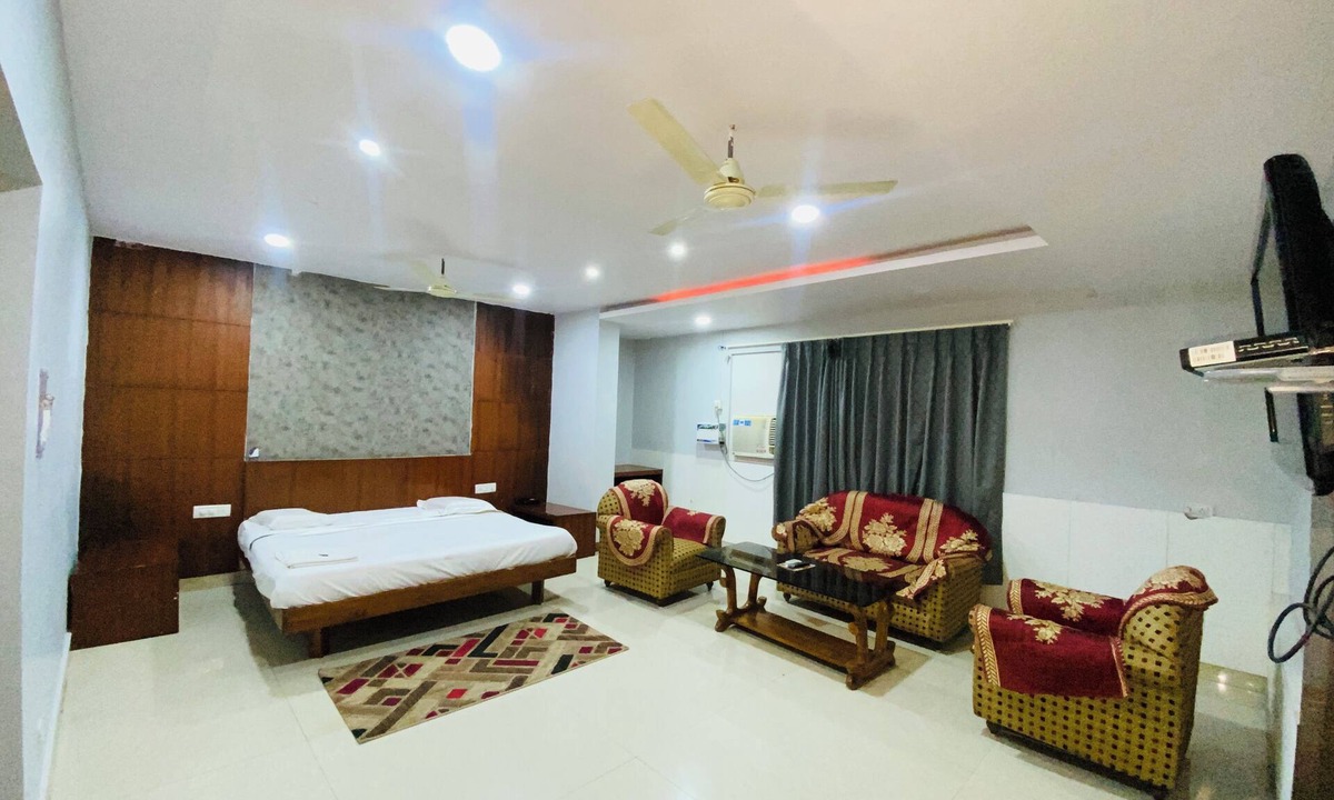 Koraput Bed & Breakfast | HOTEL RAJ RESIDENCY