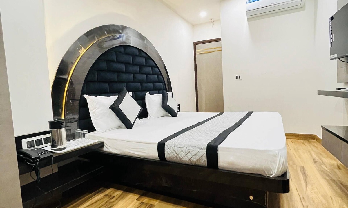 Paharganj Hotel | Hotel Red stone inn