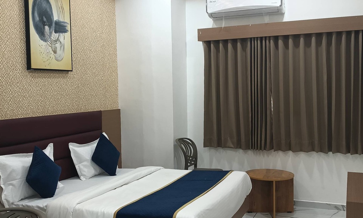 Vallabh Vidhyanagar Hotel | Hotel Rose Prime
