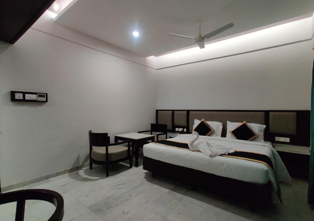 Madurai Hotel | Hotel Saratharajans