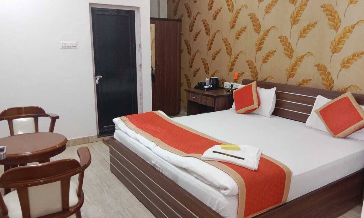 Raebareli Hotel | Hotel Shalimar Palace