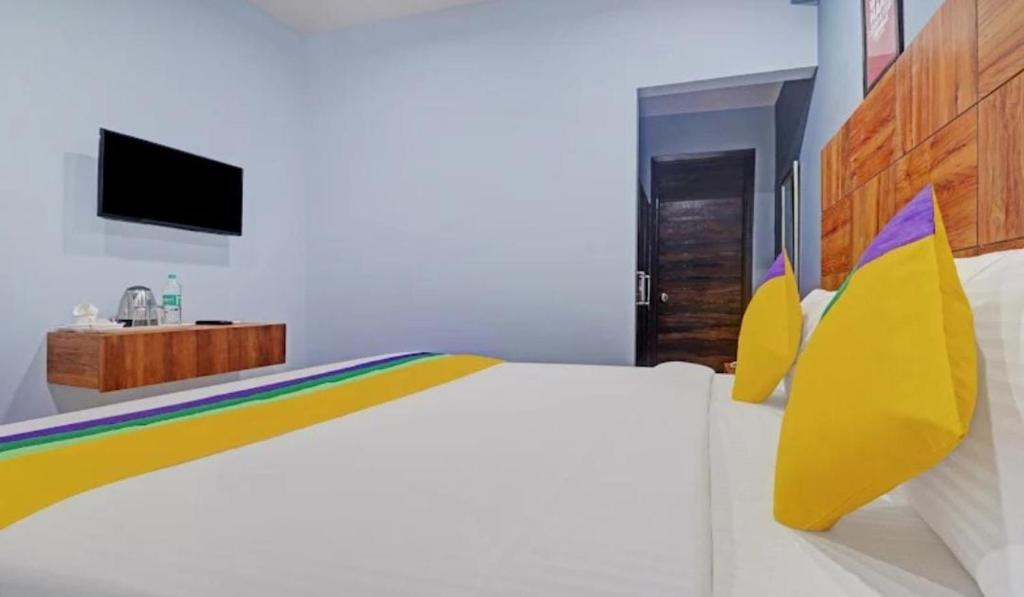 Noida House | Hotel Soho Corporate 62