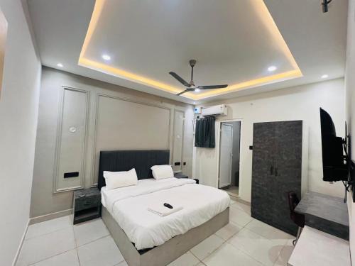 Lucknow Hotel | Hotel SS Royal