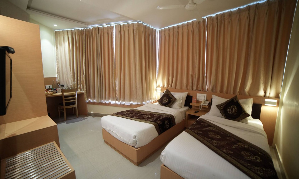 Varanasi Hotel | Hotel Vagmi